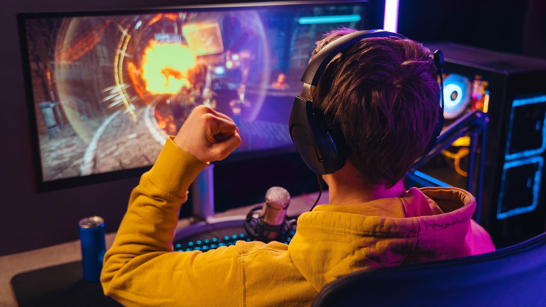 Read more about the article Gaming Industry Analysis: Will Gaming Stocks Rise in 2024?